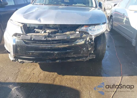 2017 Mitsubishi Outlander Sel z USA, uszkodzony, nr VIN JA4AD3A38HZ015978